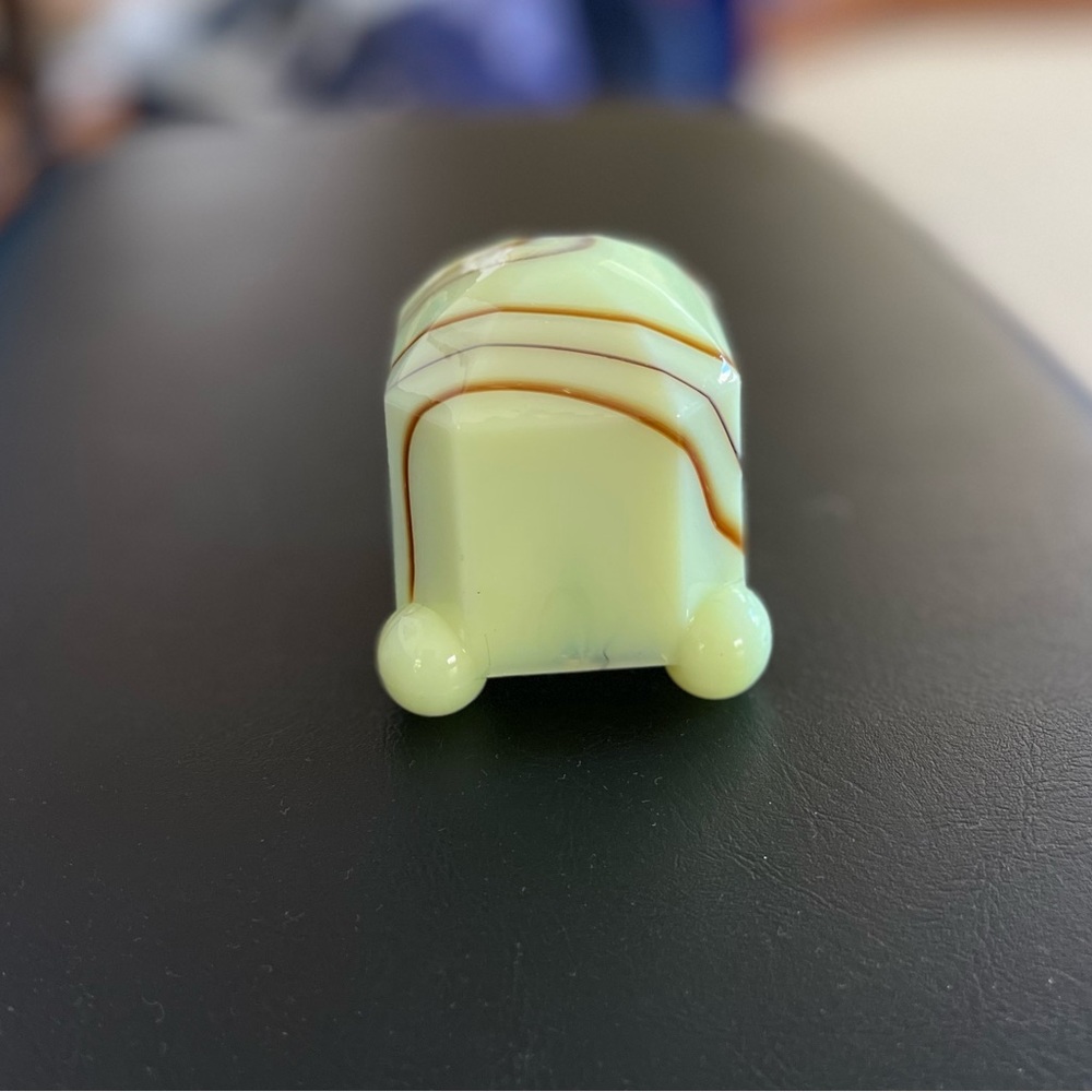 Vintage agate glass cigarette lighter cover - Picture 4 of 8